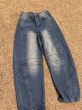 BOHME Lizette Barrel Jeans in Dark Wash